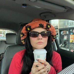 Meet your Posher, Mary